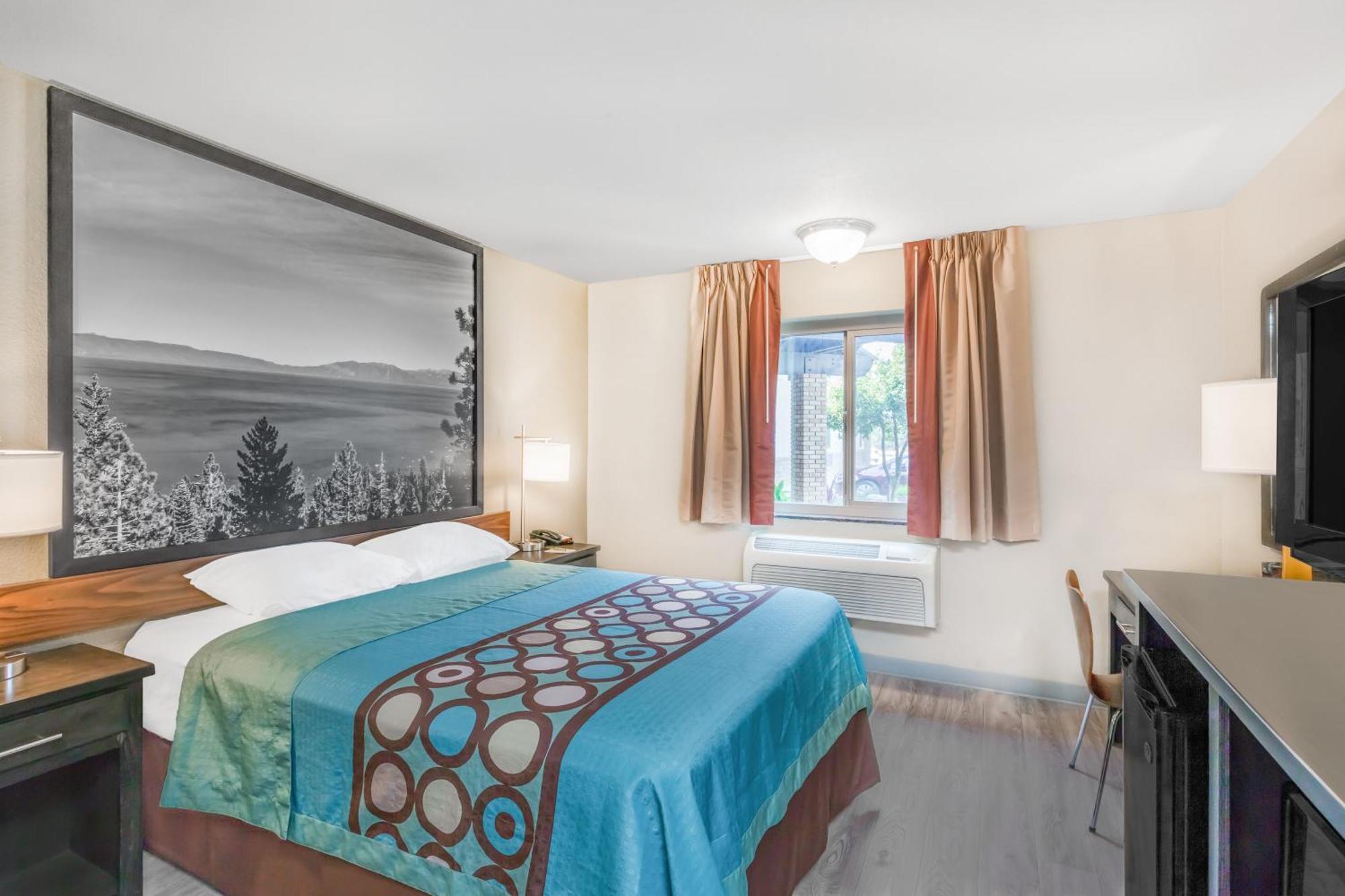 Super 8 By Wyndham Redding Hotel Buitenkant foto